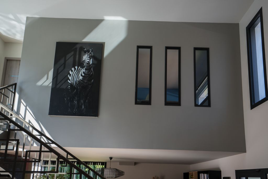 Peinture qui met en valeur les ouvertures de la mezzanine - AD Color Peintre Vannes